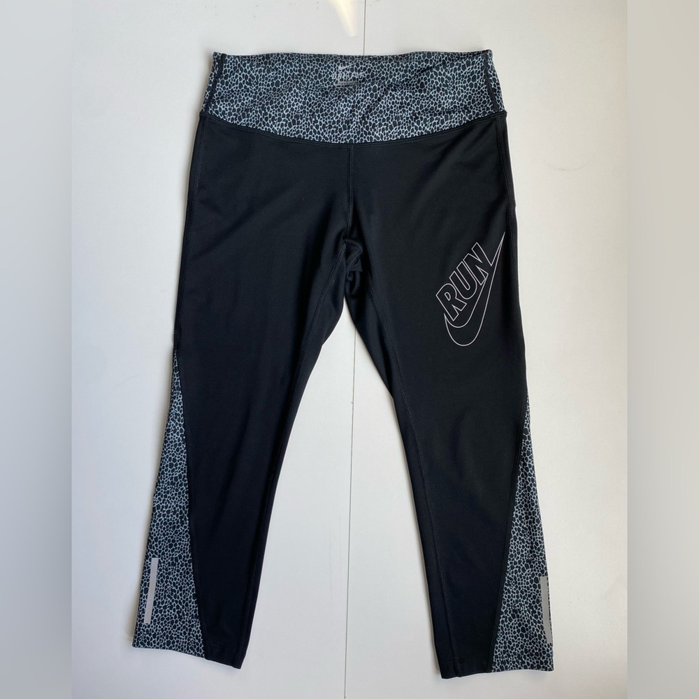Nike Women’s Capri Workout Pants